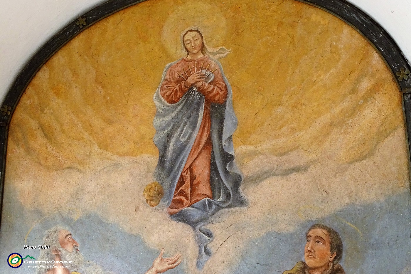 17 Affresco Madonna Addolorata.JPG